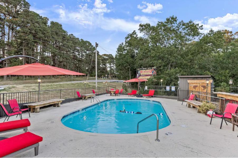 Stonegate Lodge W Pool & Outdoor Firepits Room #201 Eureka Springs Exterior photo